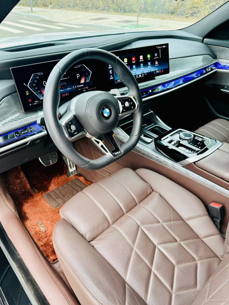 太原24年宝马7系4