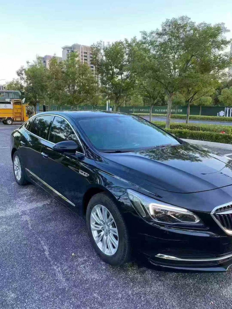 淮安18年别克君越2