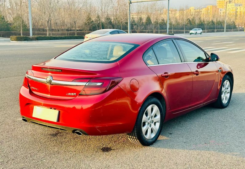 太原14年别克君威5