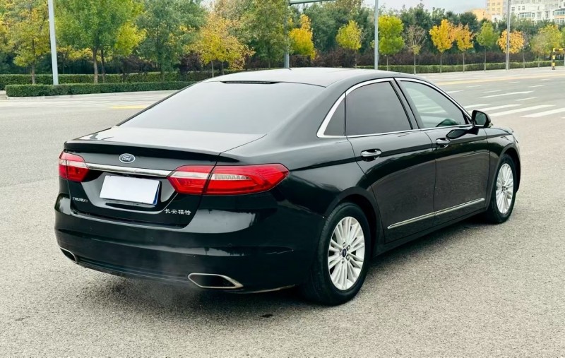 太原16年福特金牛座9