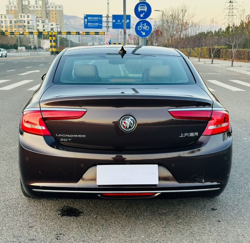 太原16年别克君越8