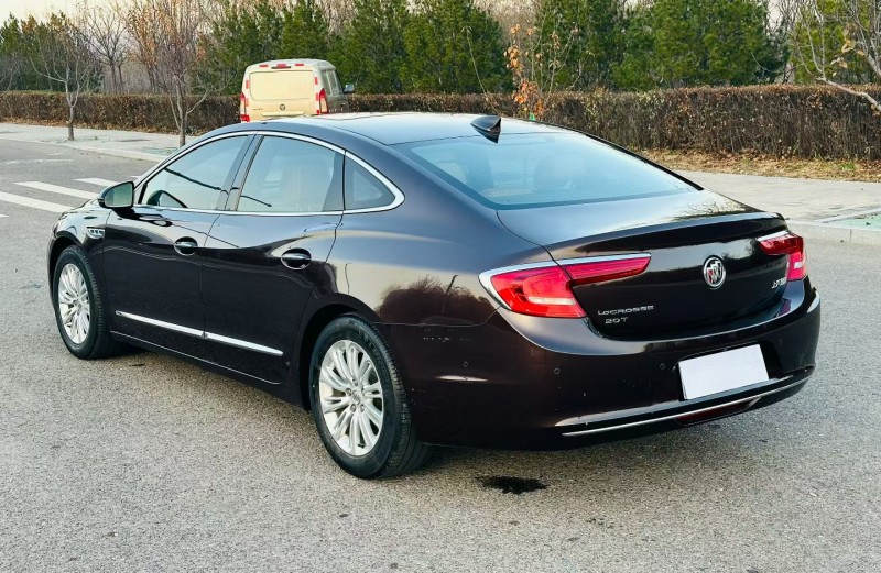 太原16年别克君越9