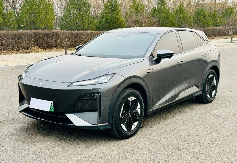 太原23年长安汽车深蓝2