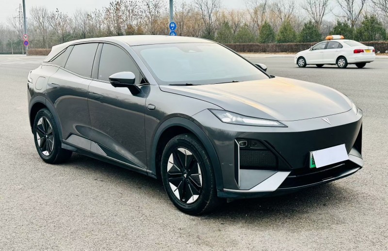 太原23年长安汽车深蓝3