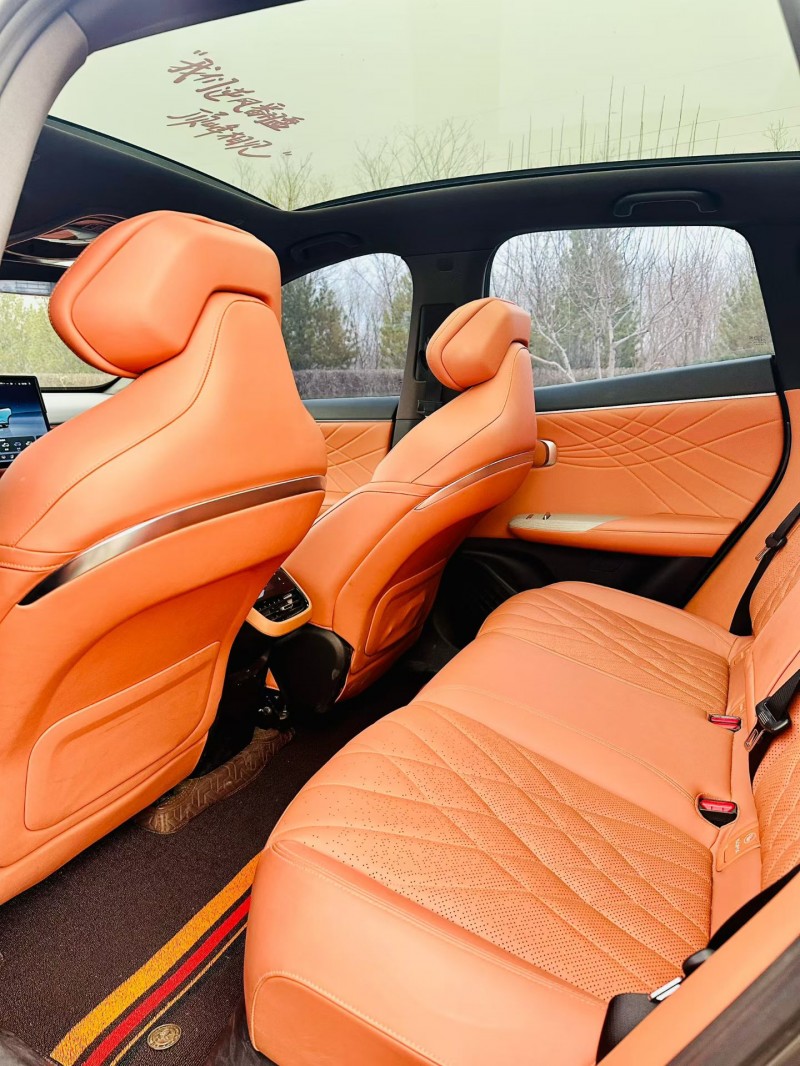 太原23年长安汽车深蓝4