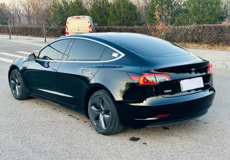 太原21年特斯拉MODEL 37