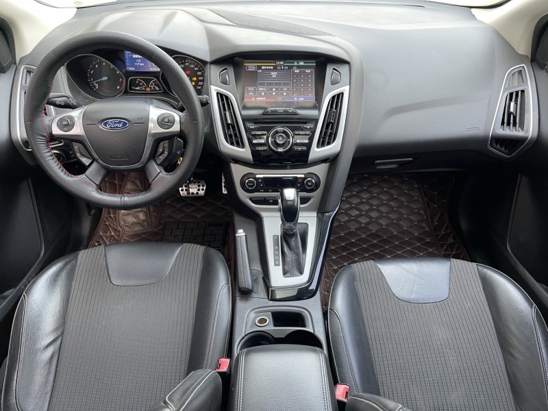 济宁14年福特福克斯4