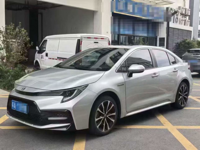 深圳23年丰田雷凌2