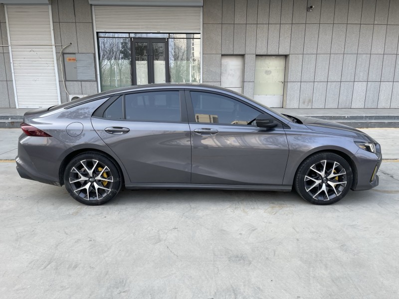 济宁23年传祺影豹7