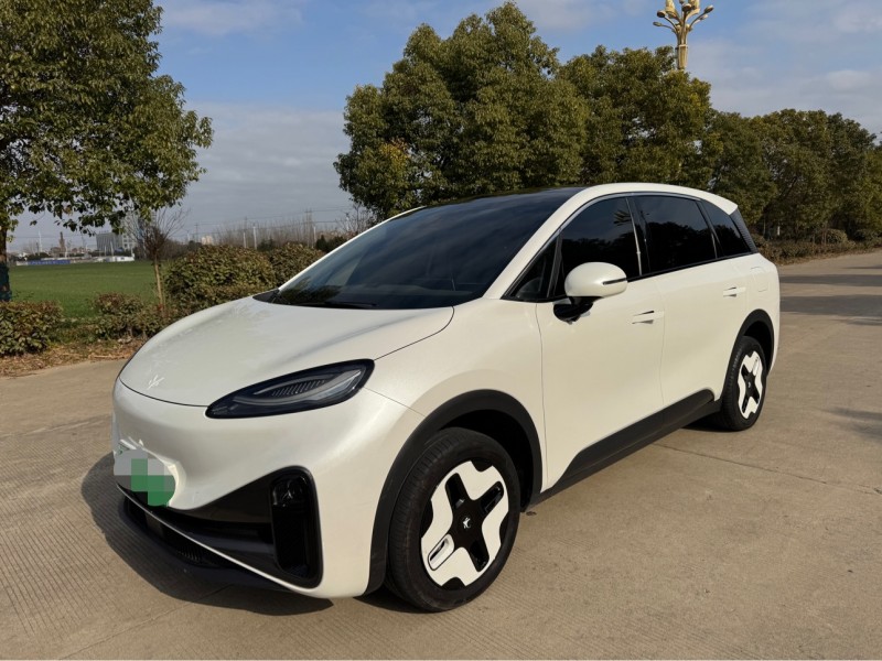 盐城25年极狐汽车考拉2