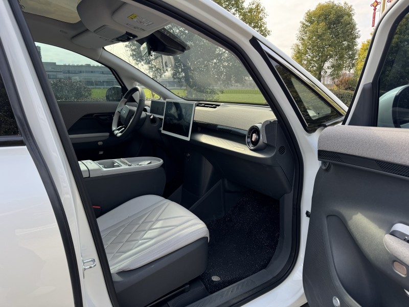 盐城25年极狐汽车考拉5