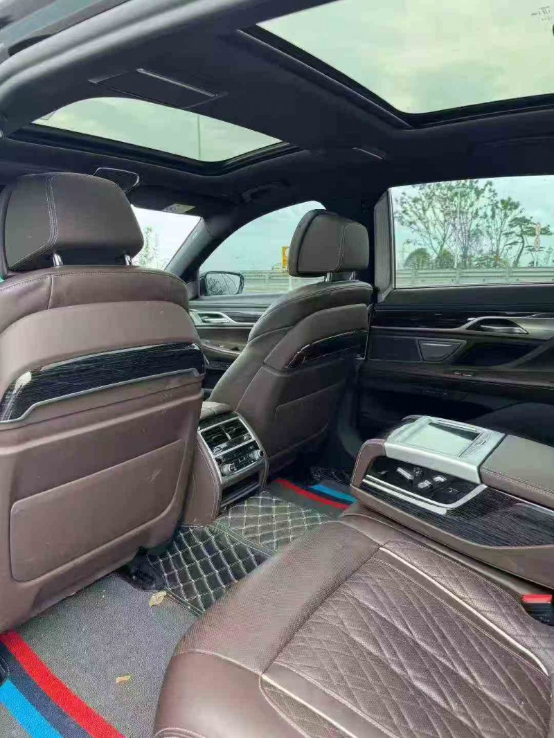 徐州22年宝马7系5