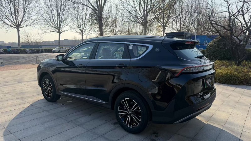 青岛25年奇瑞捷途7