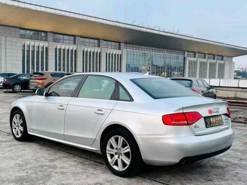 东莞12年奥迪A4L4