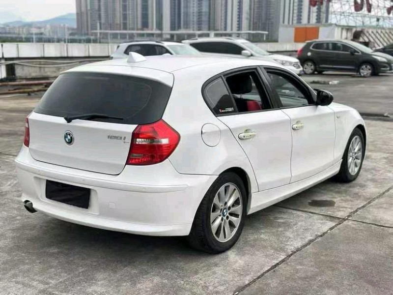 东莞11年宝马1系8