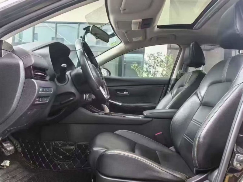 深圳20年日产轩逸4