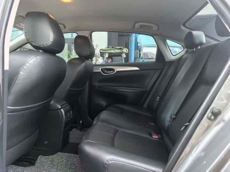 深圳20年日产轩逸8