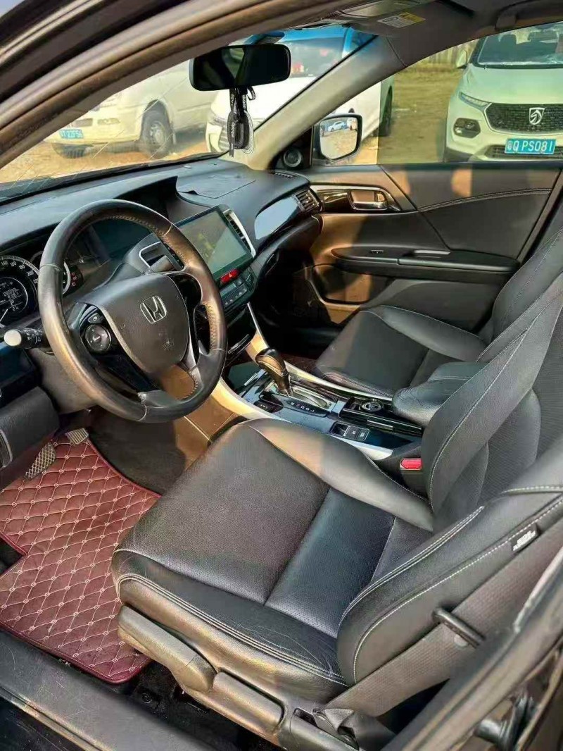 中山18年本田雅阁3