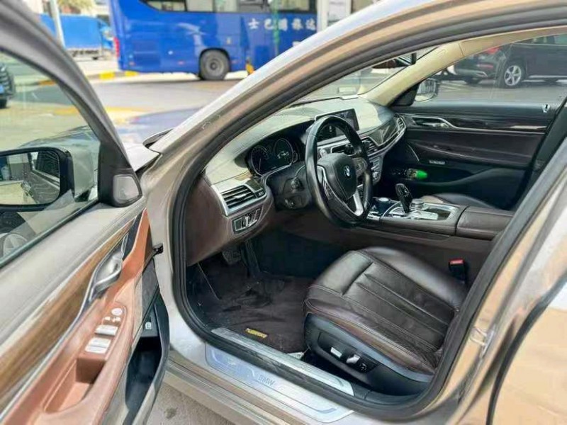 东莞16年宝马7系4