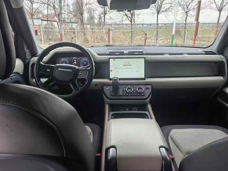 秦皇岛21年路虎卫士6