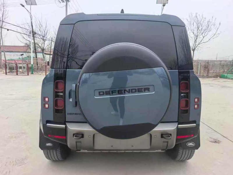 秦皇岛21年路虎卫士9