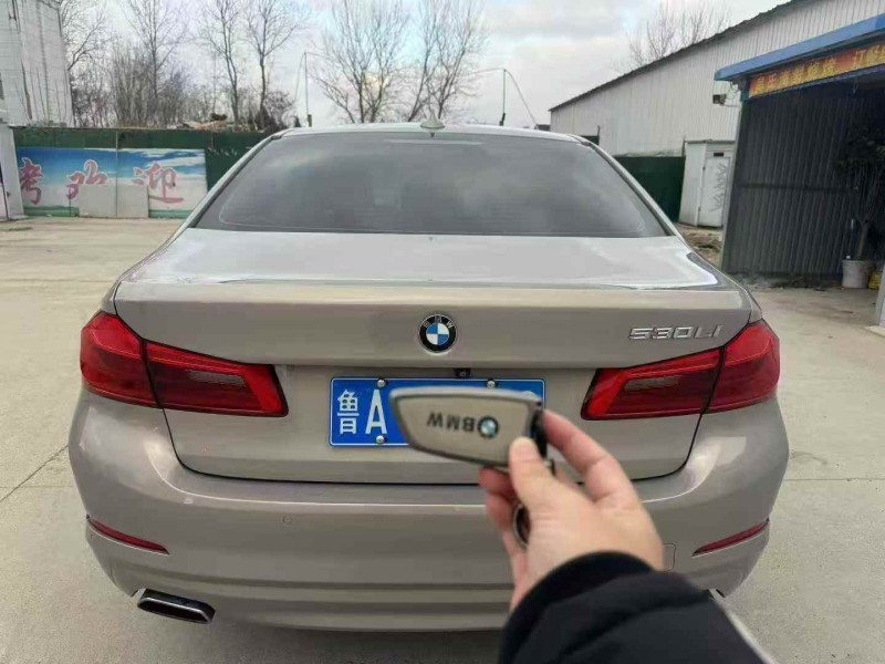 枣庄18年宝马5系3