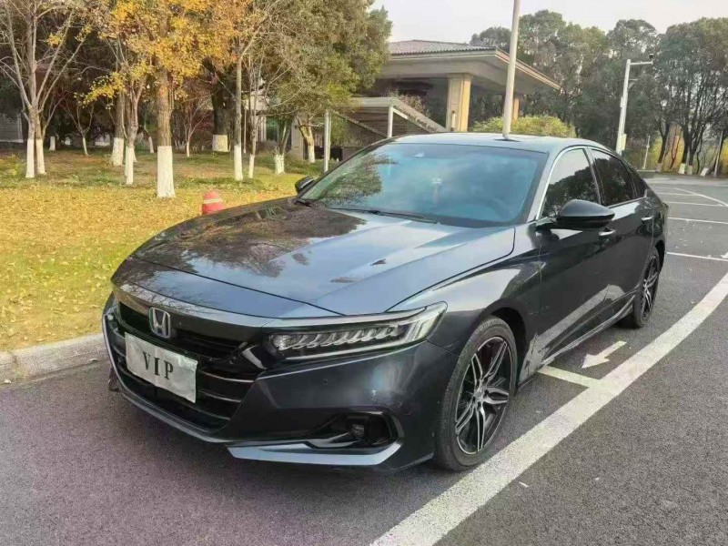 常州22年本田雅阁2