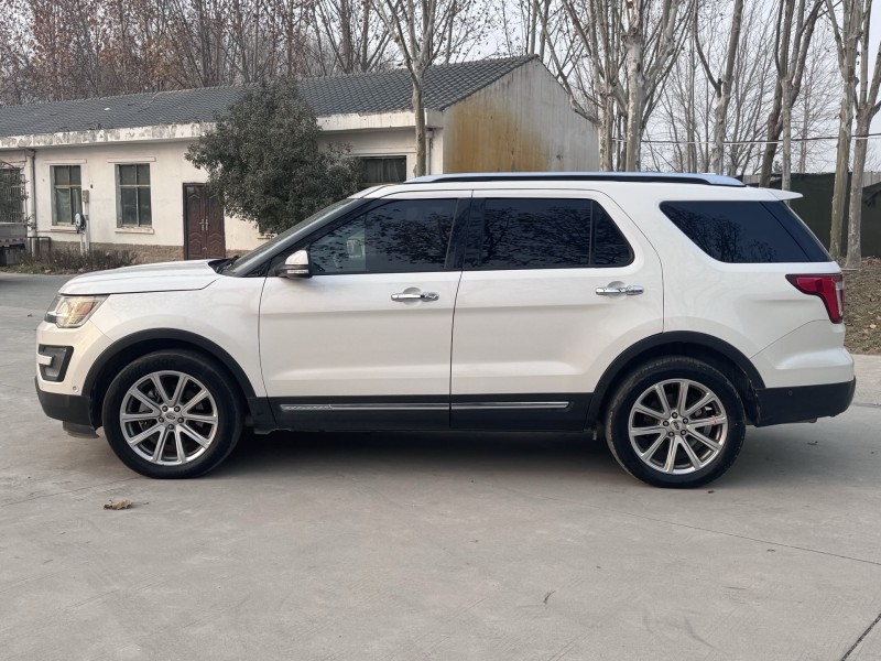 郑州17年福特探险者4