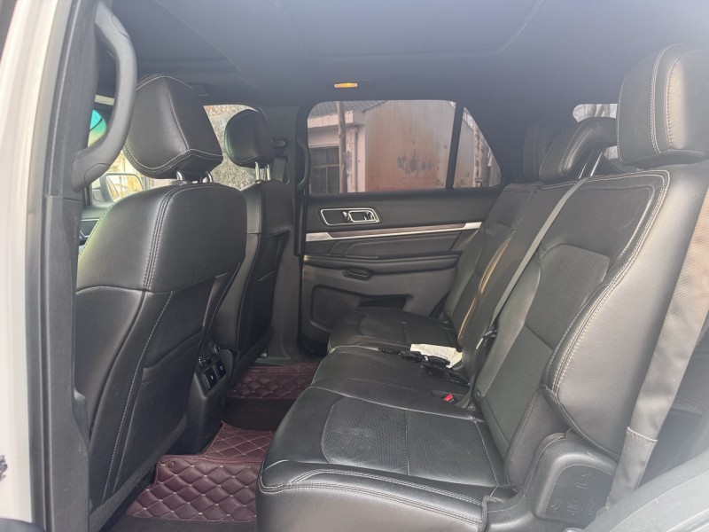 郑州17年福特探险者8