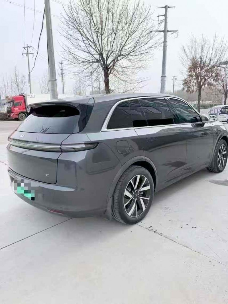 淄博23年理想L77