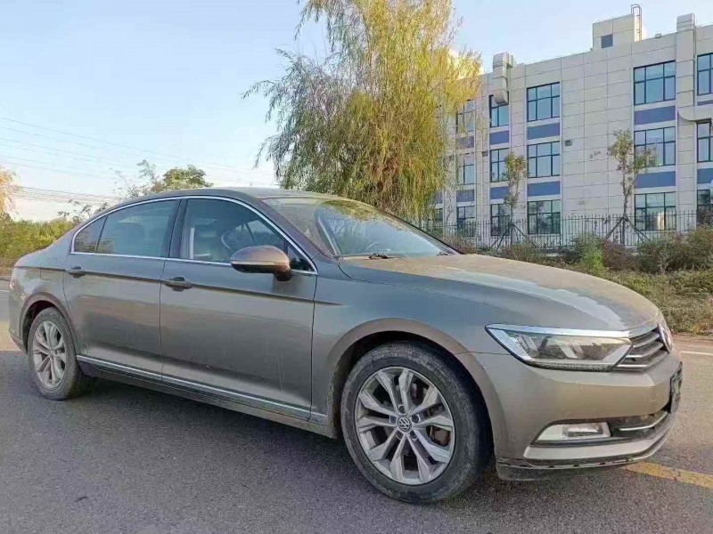 枣庄17年大众迈腾3