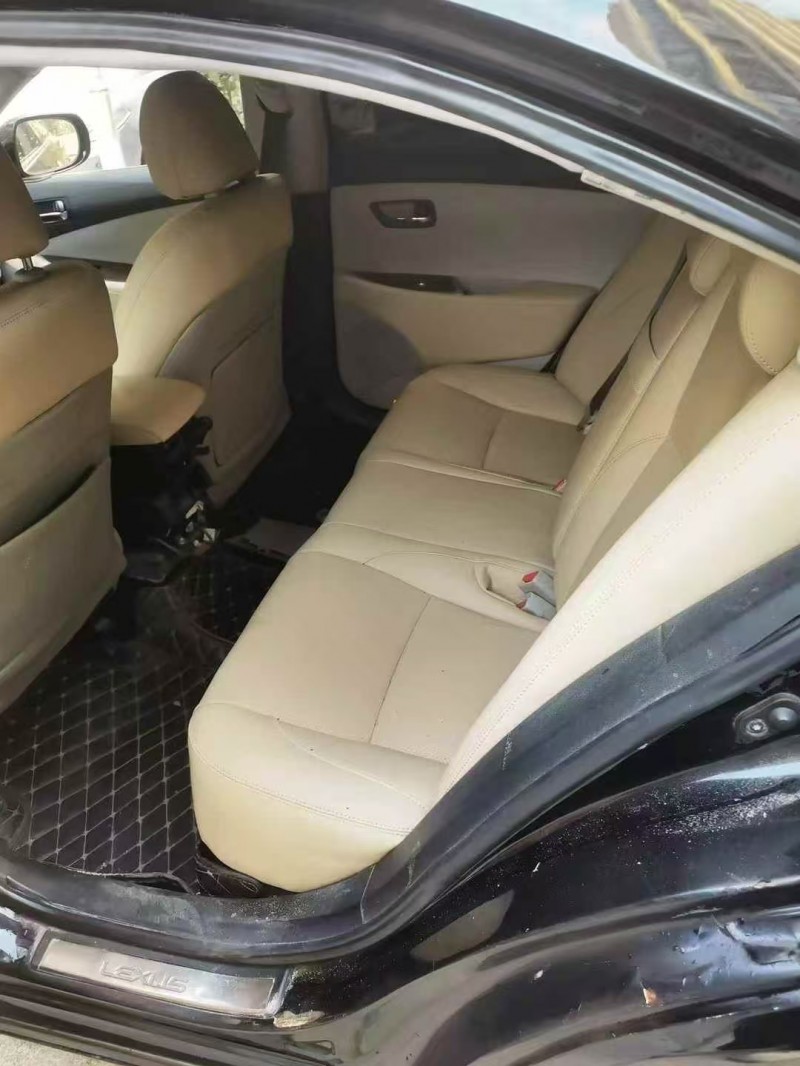 广州09年雷克萨斯ES7