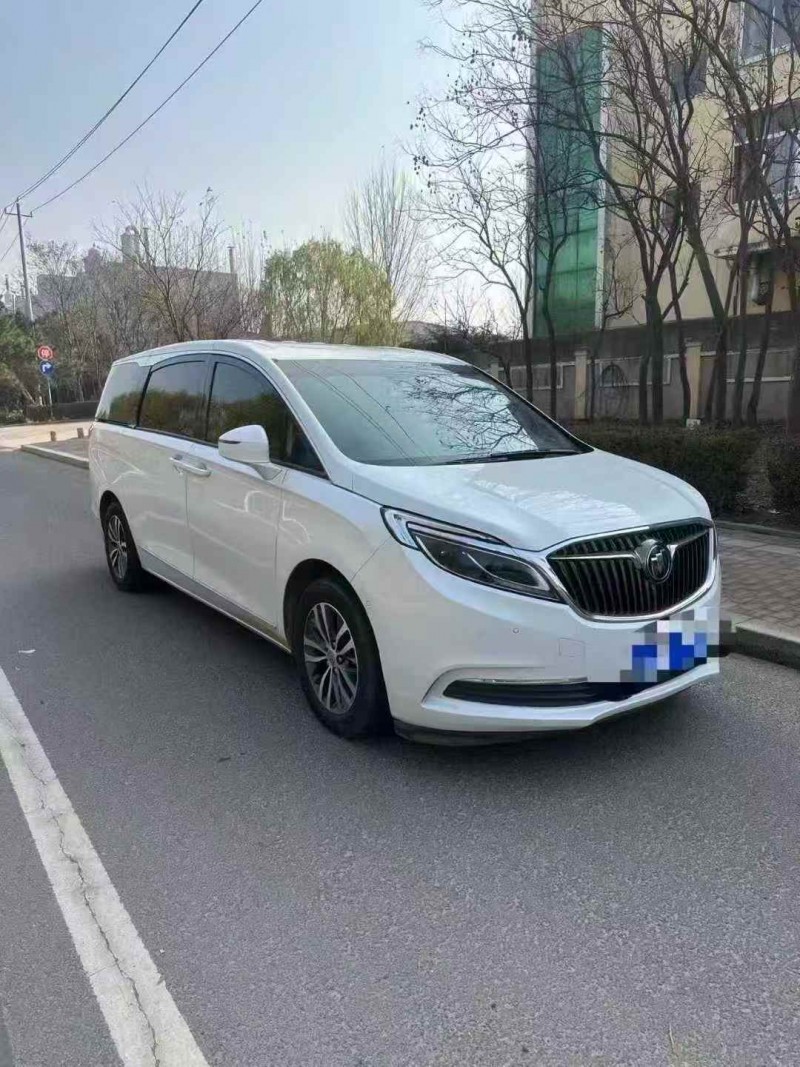 青岛18年别克GL83