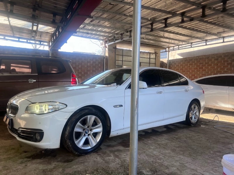 保定11年宝马5系3