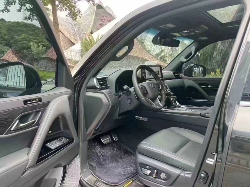 深圳25年雷克萨斯LX4