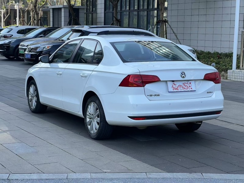 佛山21年大众宝来7