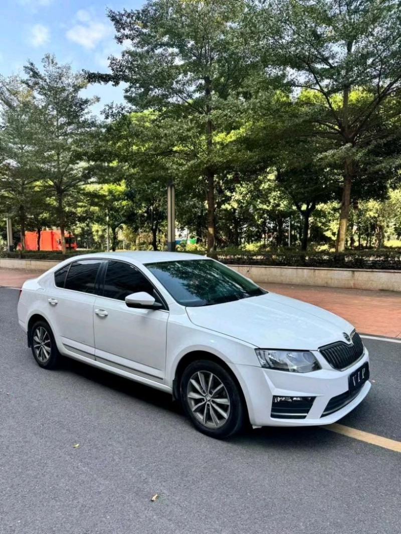 东莞16年斯柯达明锐2