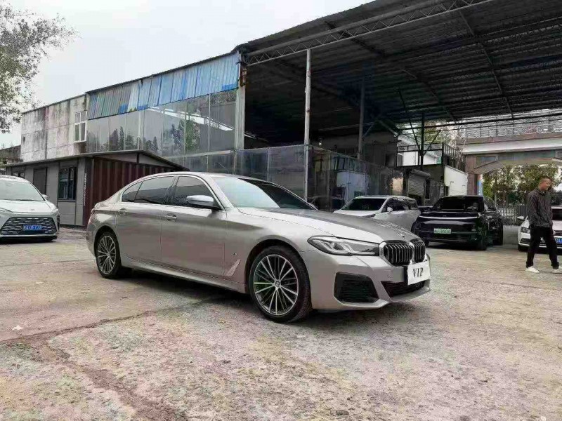 徐州21年宝马5系3