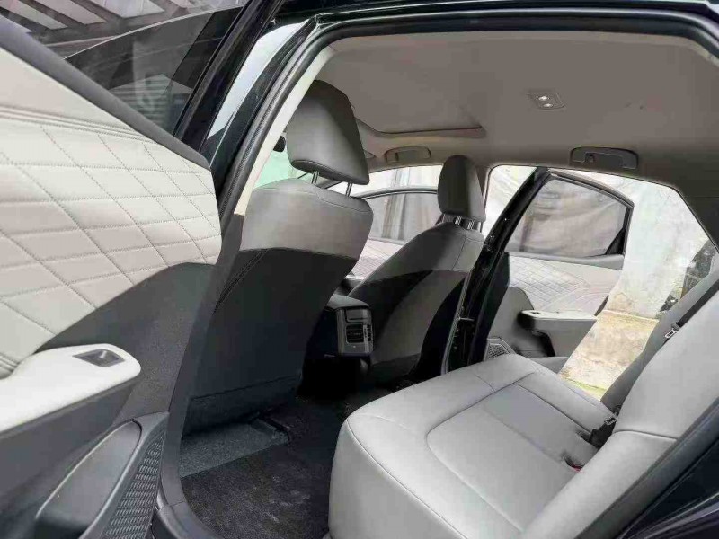 徐州24年丰田BZ3Pro8