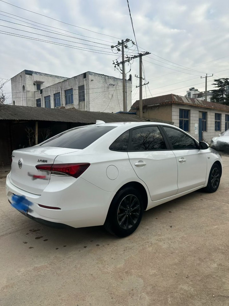 日照18年别克英朗5