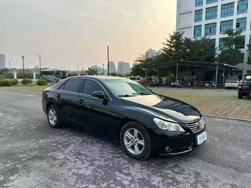 南宁12年丰田锐志2