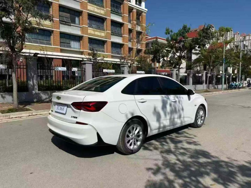 南宁22年雪佛兰科鲁泽8