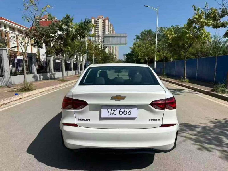 南宁22年雪佛兰科鲁泽9