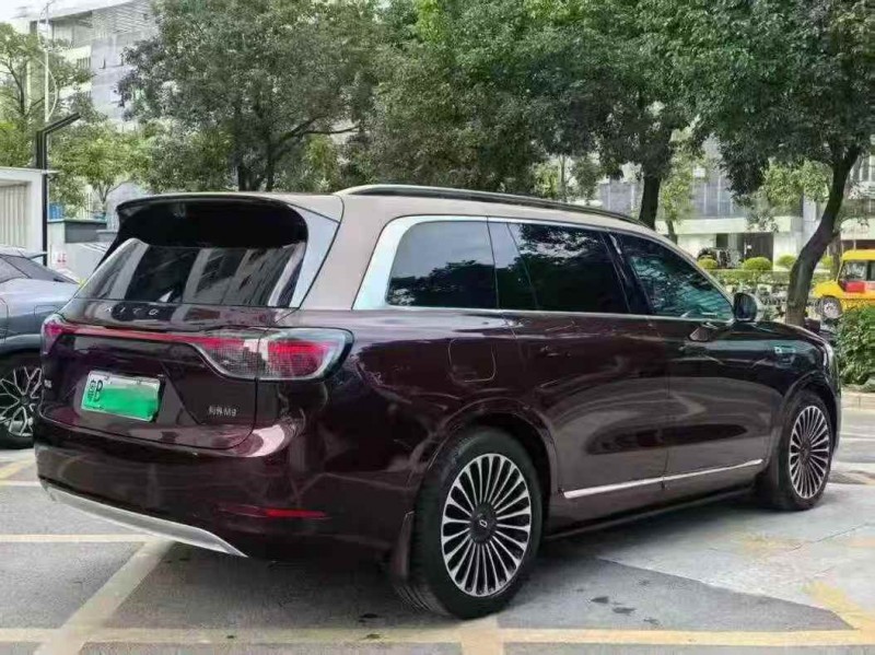 深圳25年华为智选问界7