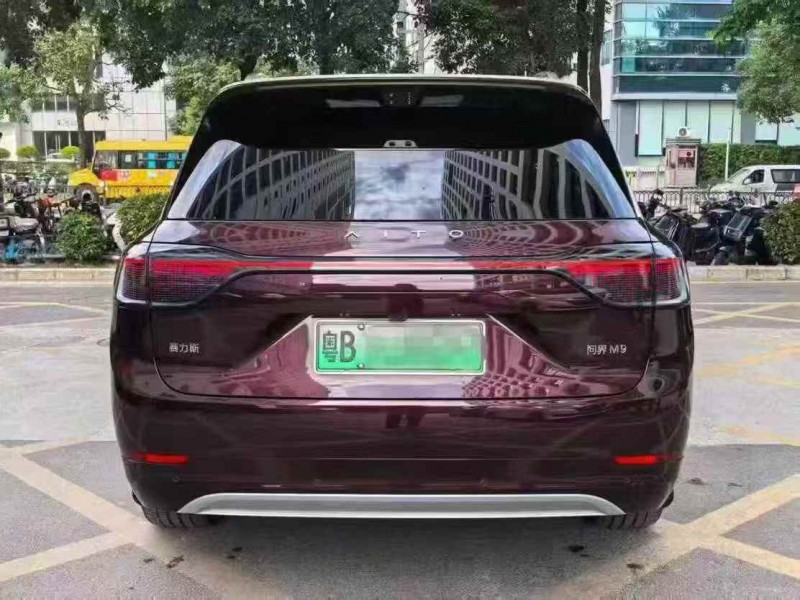 深圳25年华为智选问界9