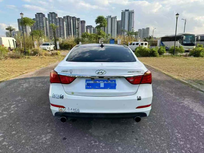 南宁15年现代名图9