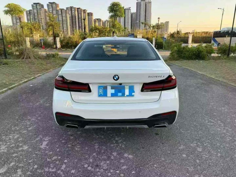 南宁18年宝马5系9