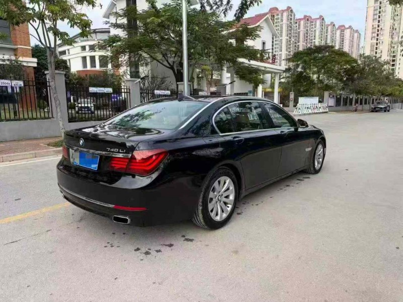 南宁13年宝马7系7