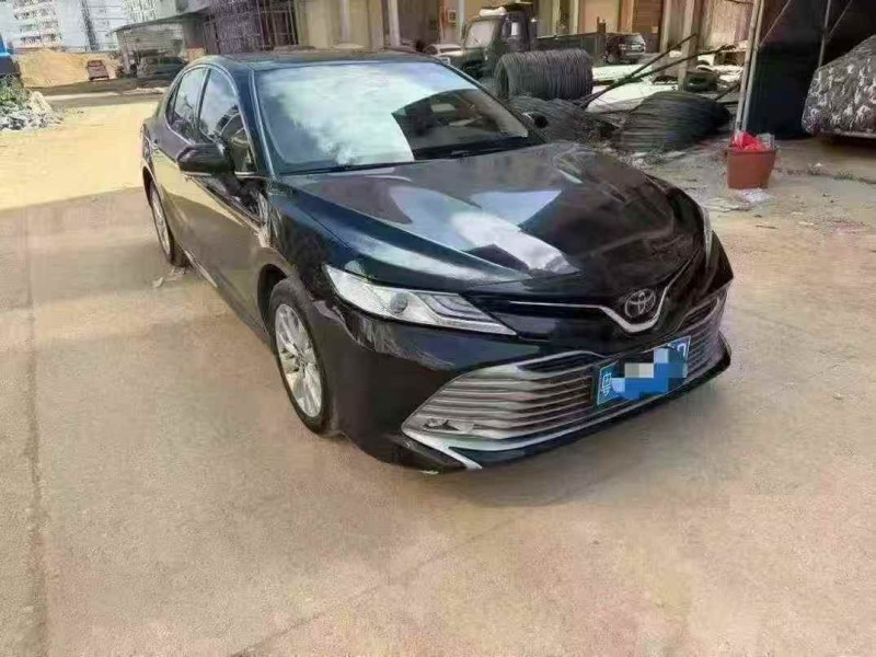 北海19年丰田凯美瑞2