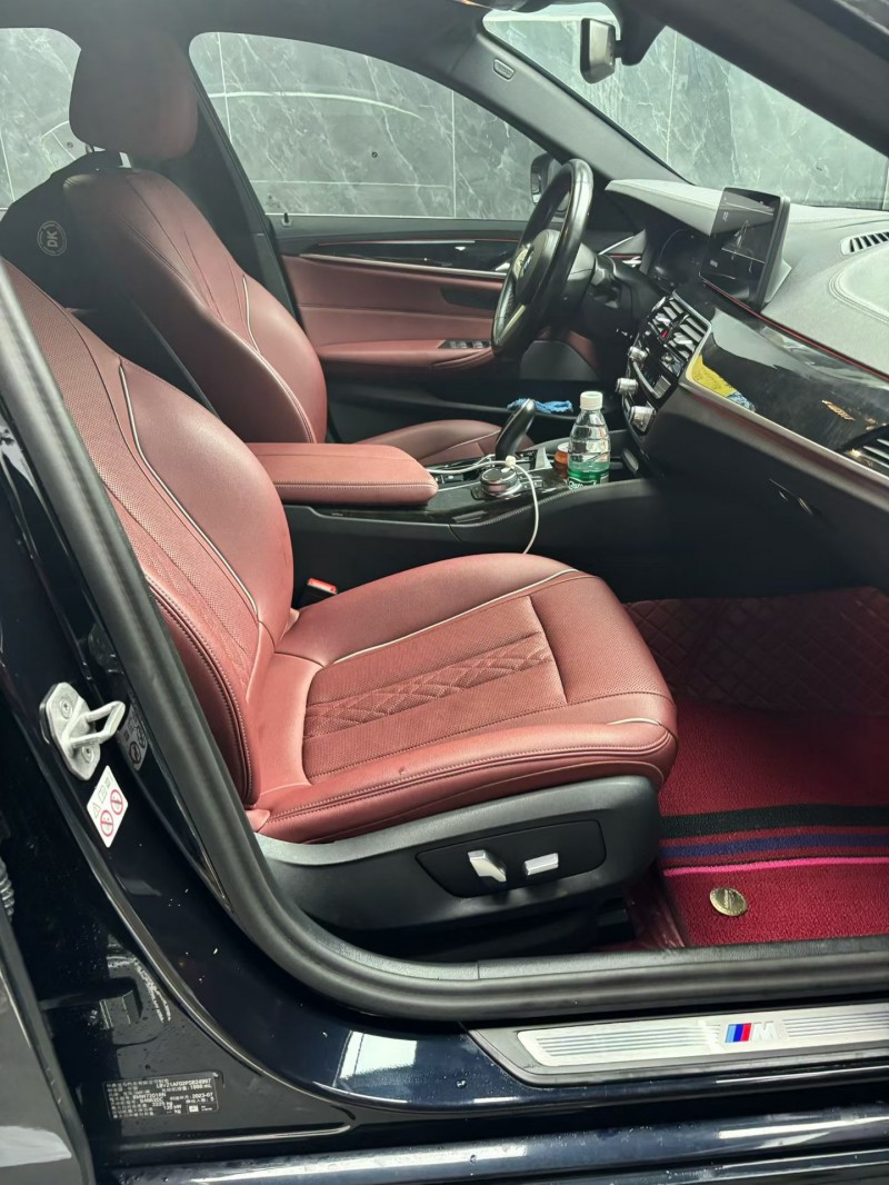 重庆23年宝马5系8